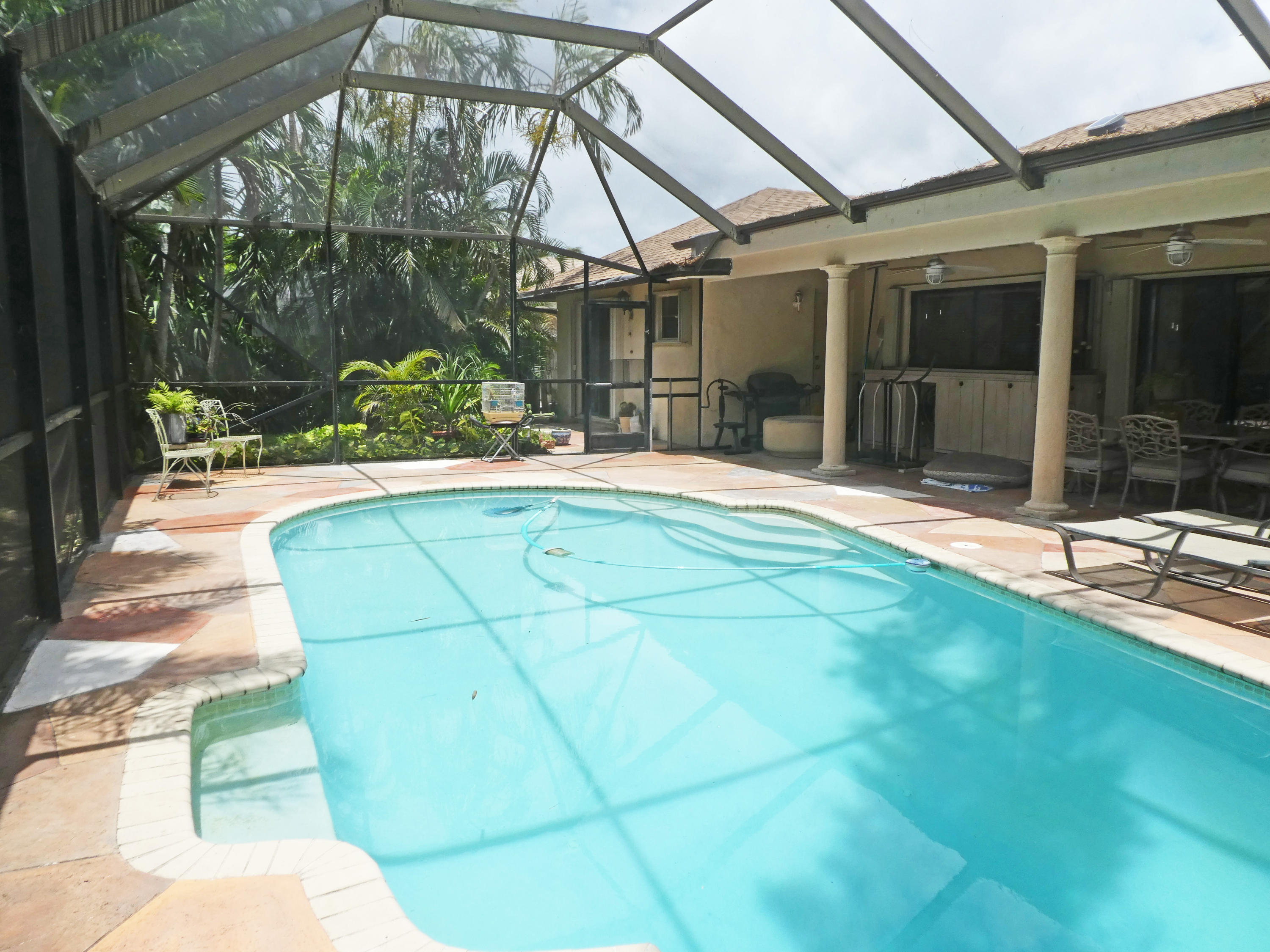 17335 Lake Park Road Boca Raton, FL 33487 - Photo 3 of 25 Screened Pool