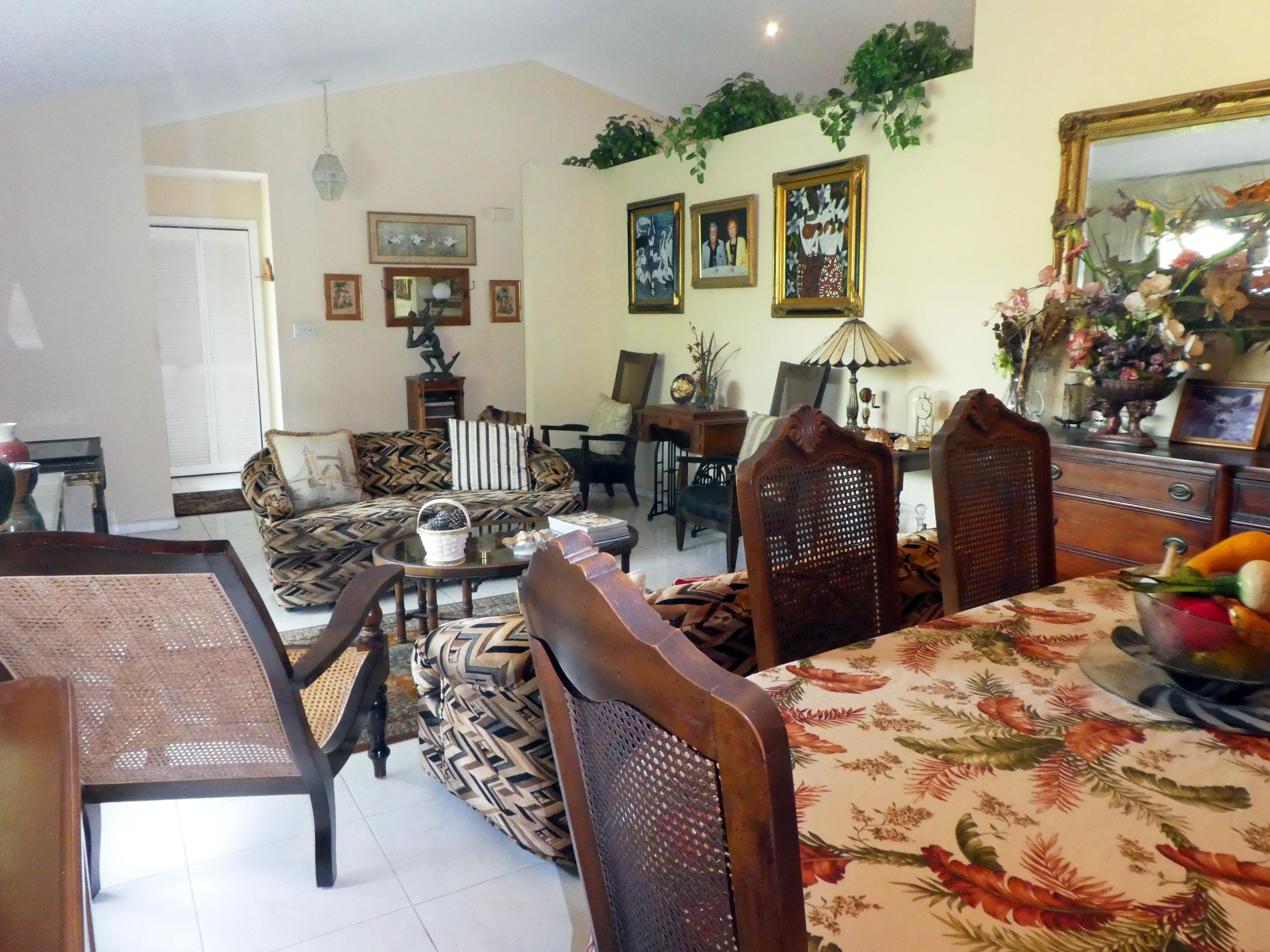 17335 Lake Park Road Boca Raton, FL 33487 - Photo 5 of 25 Dining & Living Rooms