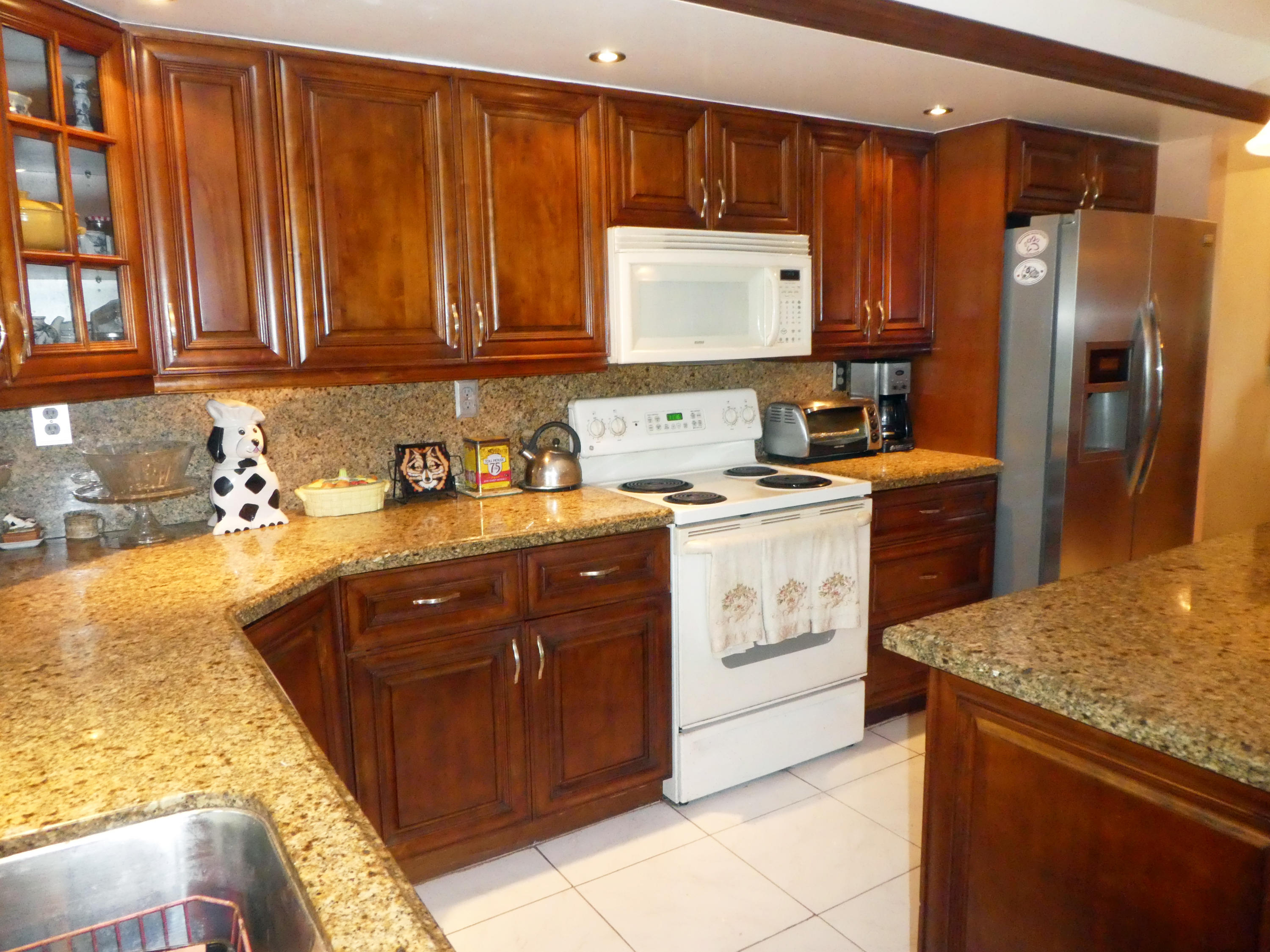 17335 Lake Park Road Boca Raton, FL 33487 - Photo 8 of 25 Kitchen