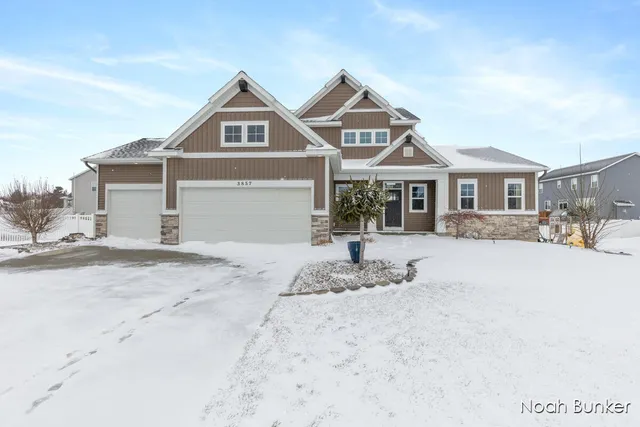 $704,900 | 3857 Winsome Drive, Hudsonville, MI 49426