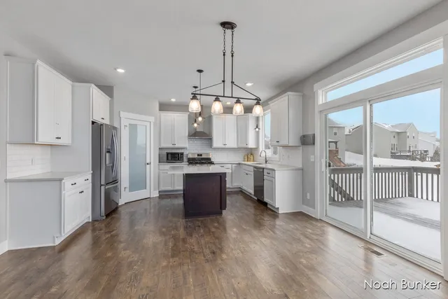 $704,900 | 3857 Winsome Drive, Hudsonville, MI 49426