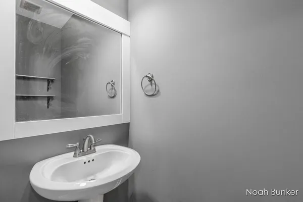 $699,900 | 3857 Winsome Drive, Hudsonville, MI 49426