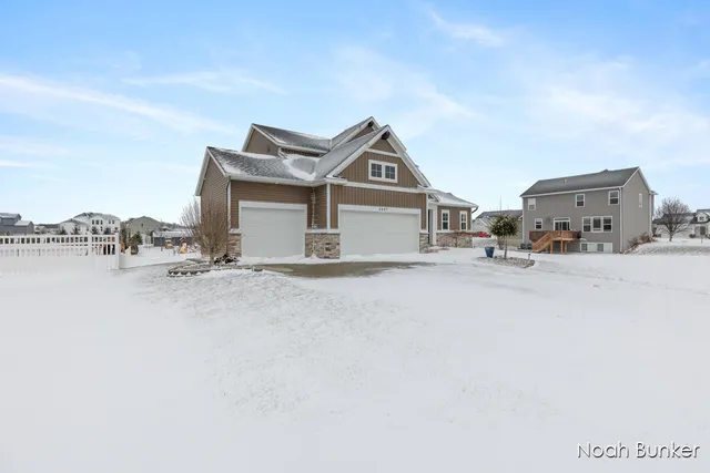 $704,900 | 3857 Winsome Drive, Hudsonville, MI 49426