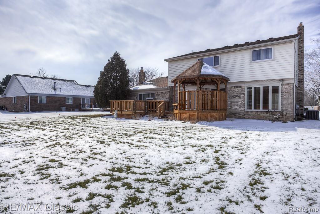 6516 Edgewood Road Canton, MI 48187 - Photo 43 of 48 6516 edgewood (44).jpg