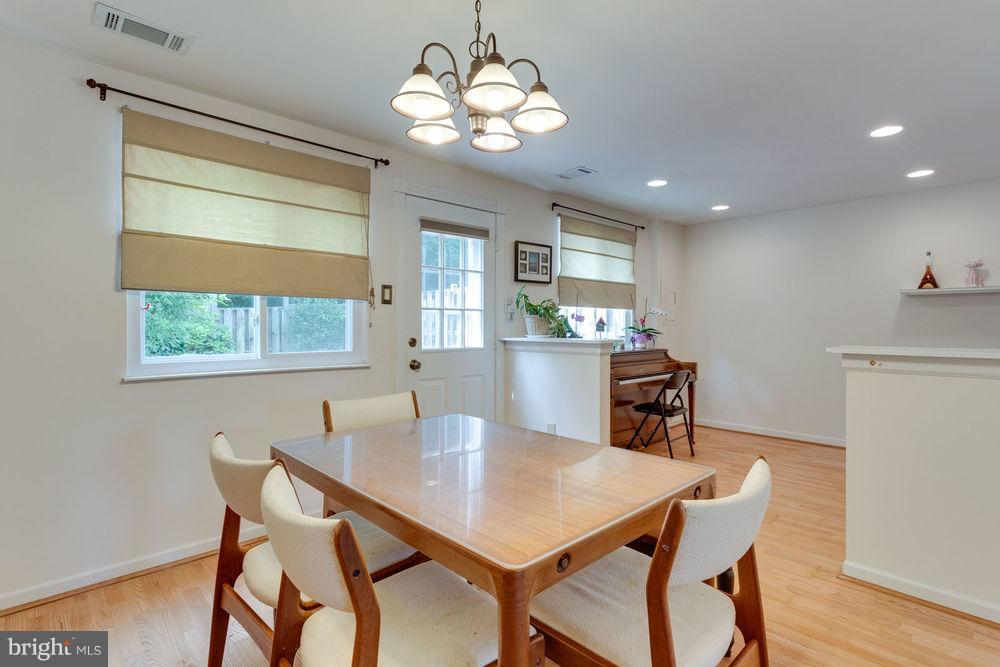 8291 Bark Tree Court Springfield, VA 22153 - Photo 13 of 29 Dining Room