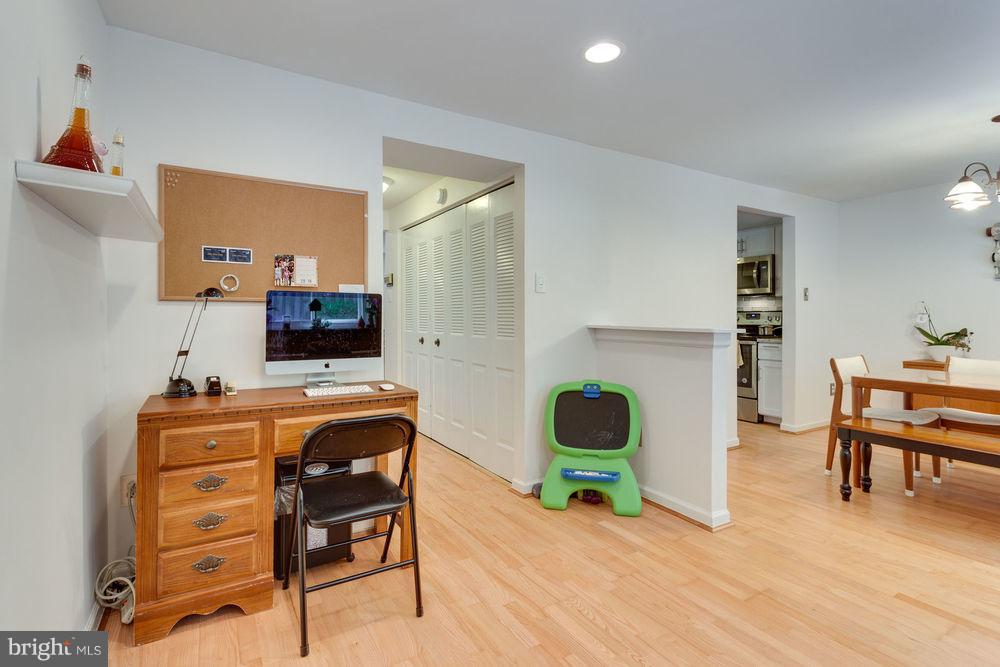 8291 Bark Tree Court Springfield, VA 22153 - Photo 16 of 29 Interior (General)