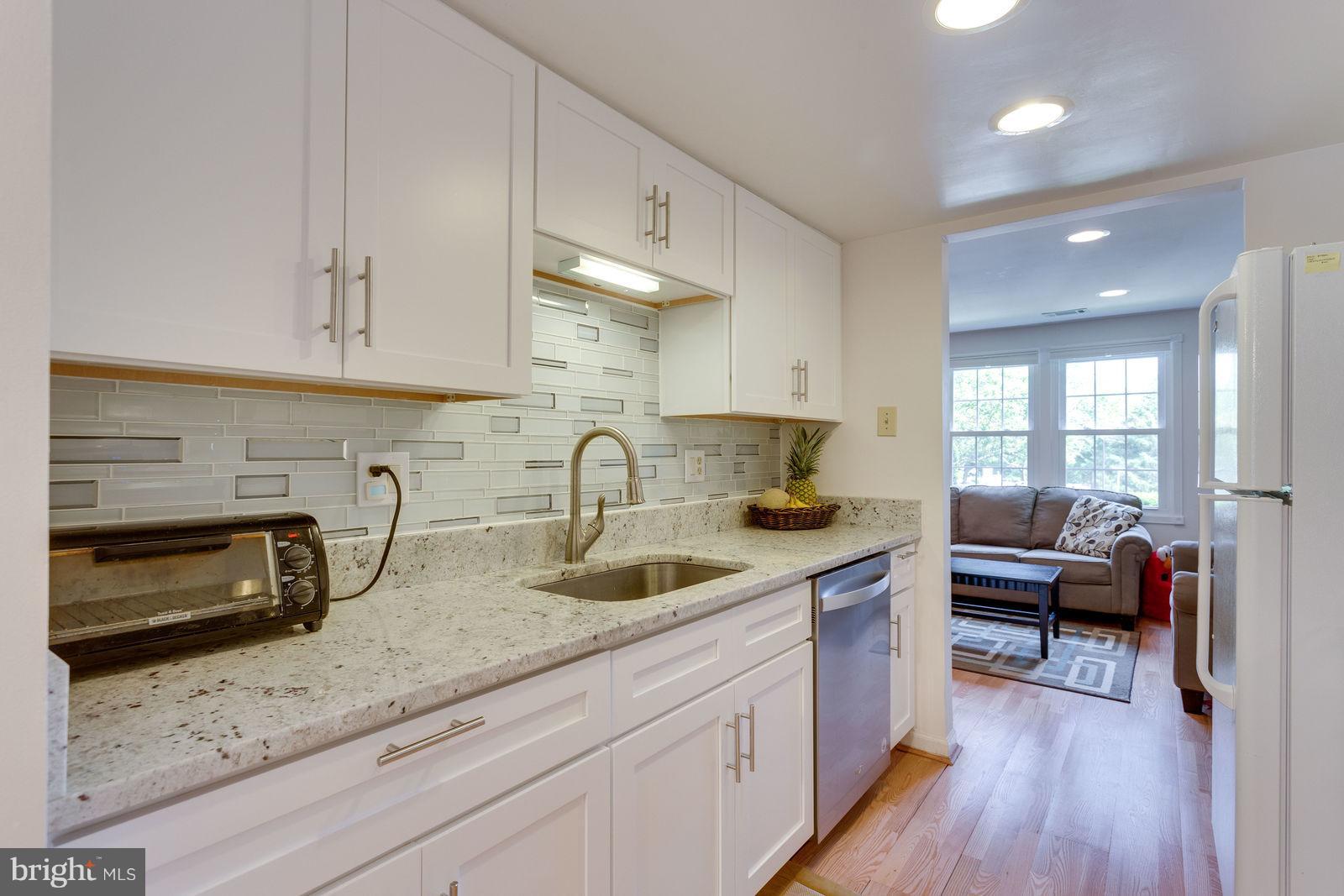 8291 Bark Tree Court Springfield, VA 22153 - Photo 10 of 29 Kitchen