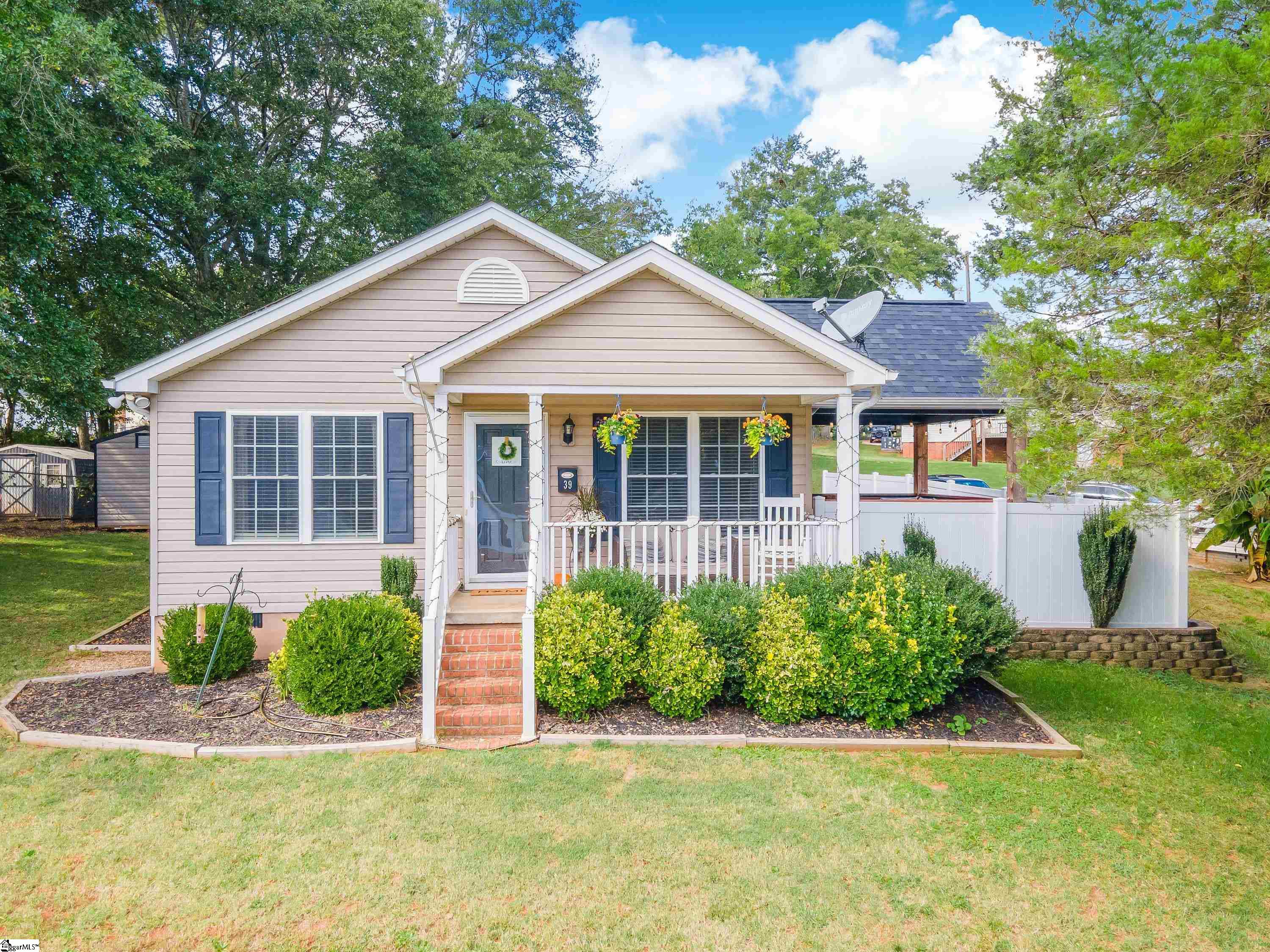 39 Spartanburg Road Lyman, SC 29365 - Photo 1 of 32 Gallery Image 1