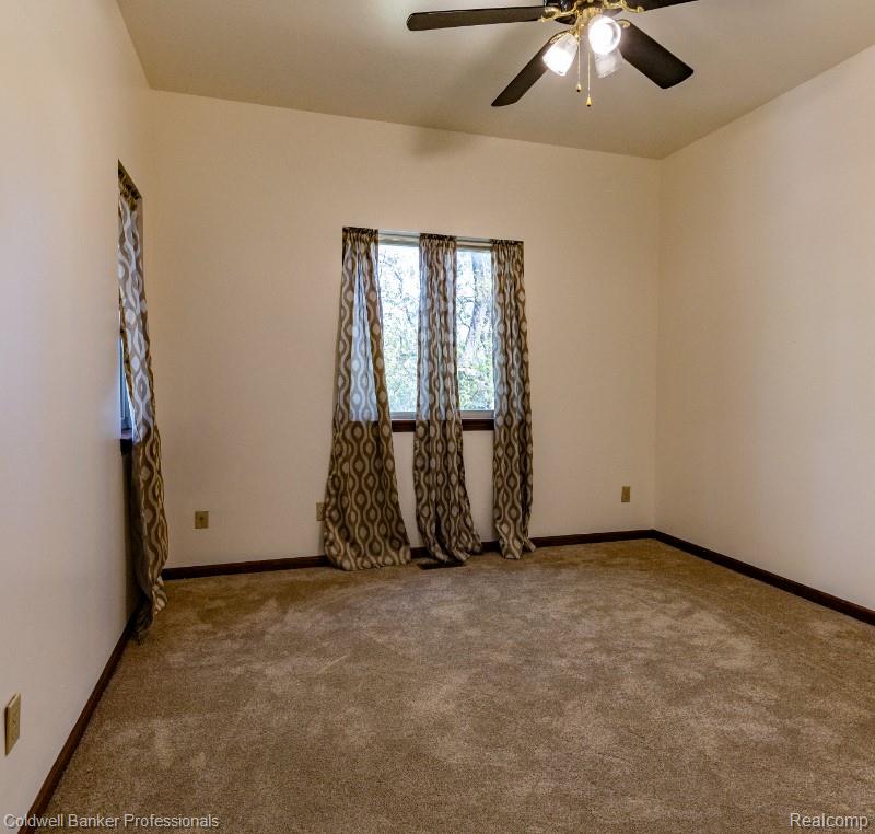 11171 Lapeer Road Davison, MI 48423 - Photo 28 of 42