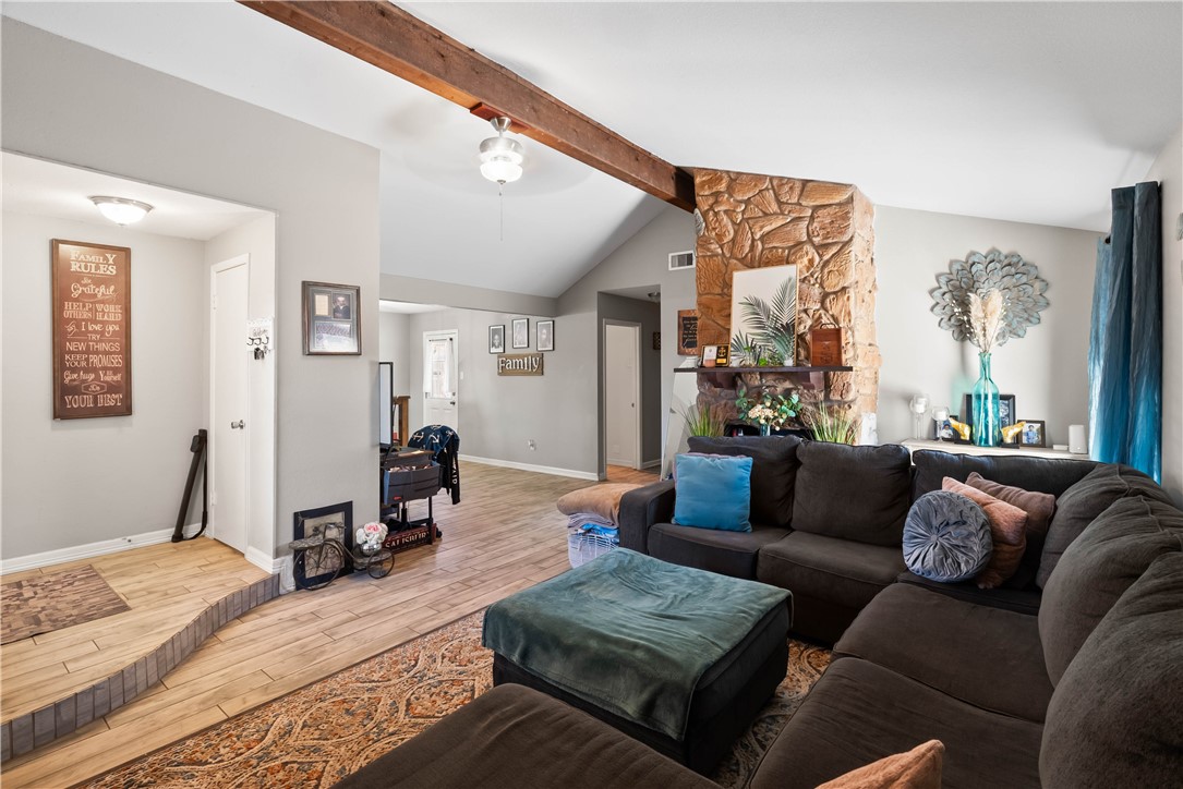 985 Ribbontail Street Corpus Christi, TX 78418 - Photo 3 of 15 a living room with furniture and wooden floor