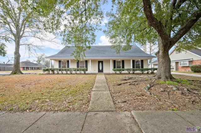 $2,200 | 5348 Charing Way Avenue, Baton Rouge, LA 70817