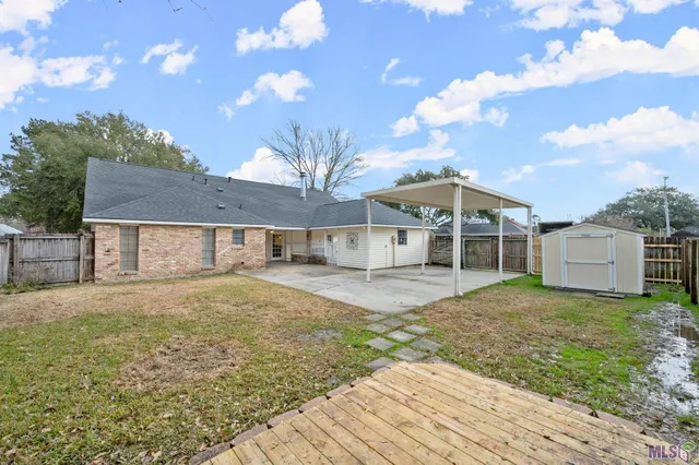 $2,200 | 5348 Charing Way Avenue, Baton Rouge, LA 70817