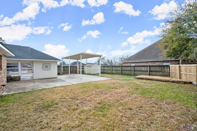 $2,200 | 5348 Charing Way Avenue, Baton Rouge, LA 70817
