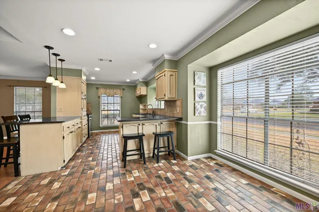 $2,200 | 5348 Charing Way Avenue, Baton Rouge, LA 70817