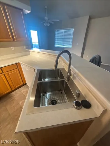 $1,395 | 396 Manti Place, Unit 396, Henderson, NV 89014