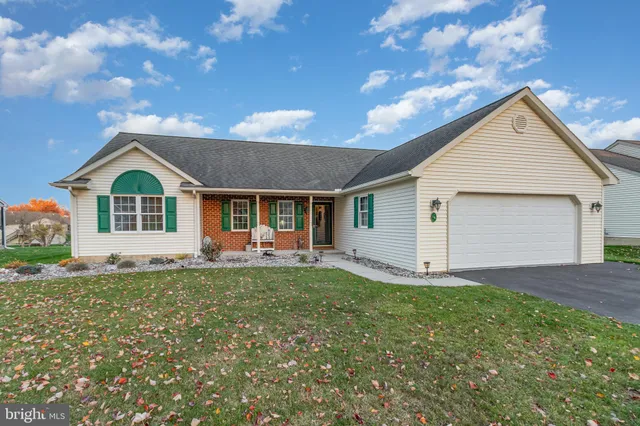 $285,000 | 14 Bower Drive, Myerstown, PA 17067