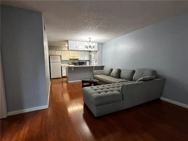 $105,000 | 2928 Manhattan Boulevard, Unit 164, Harvey, LA 70058