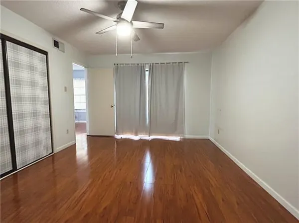 $105,000 | 2928 Manhattan Boulevard, Unit 164, Harvey, LA 70058
