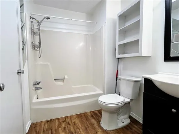 $105,000 | 2928 Manhattan Boulevard, Unit 164, Harvey, LA 70058