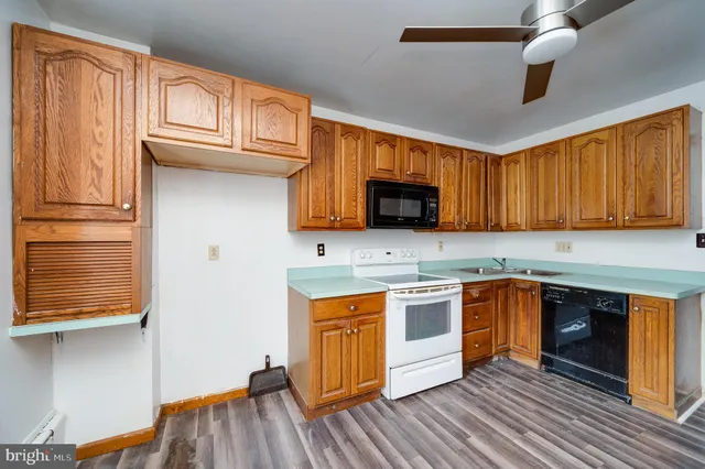 $74,990 | 102 Water Street, New Philadelphia, PA 17959