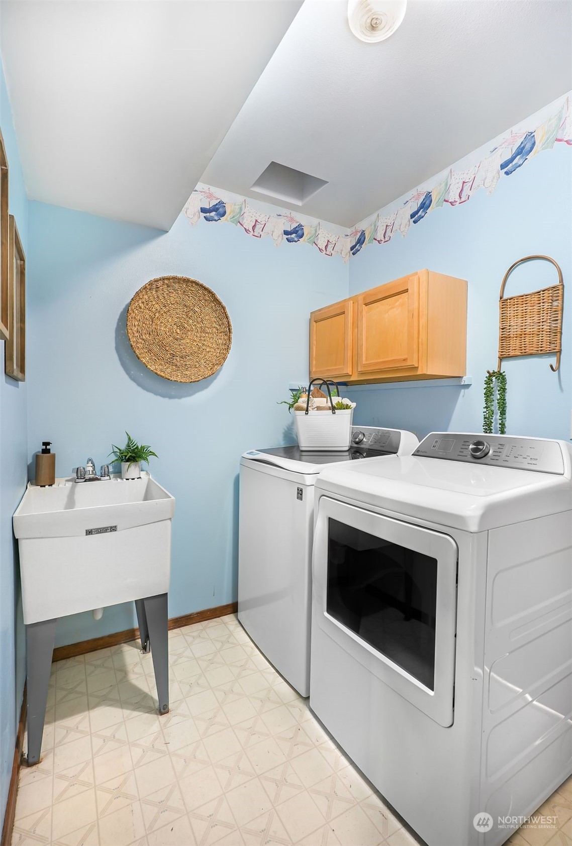 5910 Wonderland Road Snohomish, WA 98290 - Photo 13 of 40 Gallery Image 13