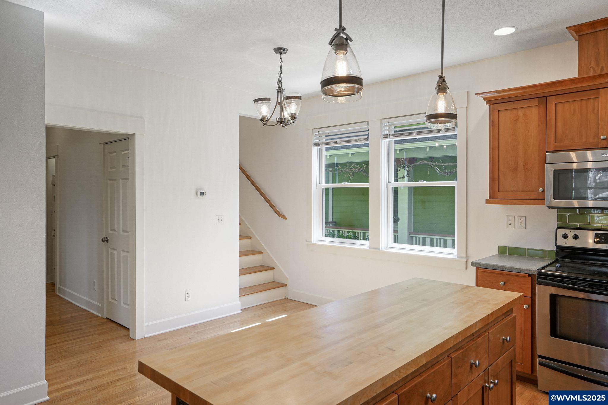 1663 Berkeley Lane East Monmouth, OR 97361 - Photo 17 of 38