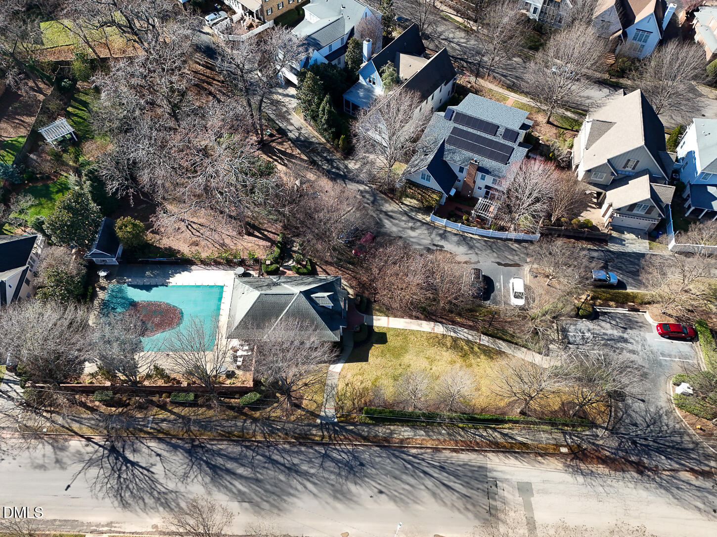 514 Wayne Drive Raleigh, NC 27608 - Photo 49 of 53 a view of a backyard of a house