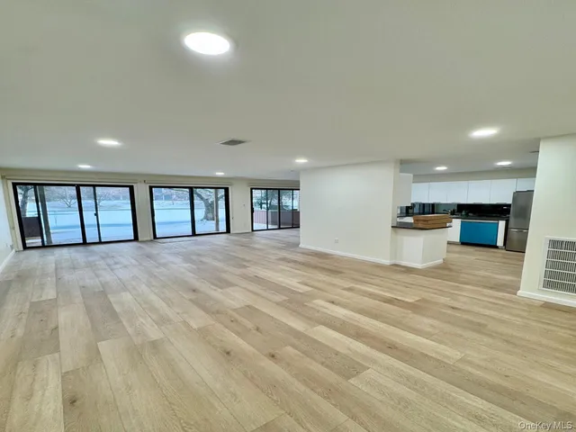 $4,900 | 80 Northgate Circle, Melville, NY 11747