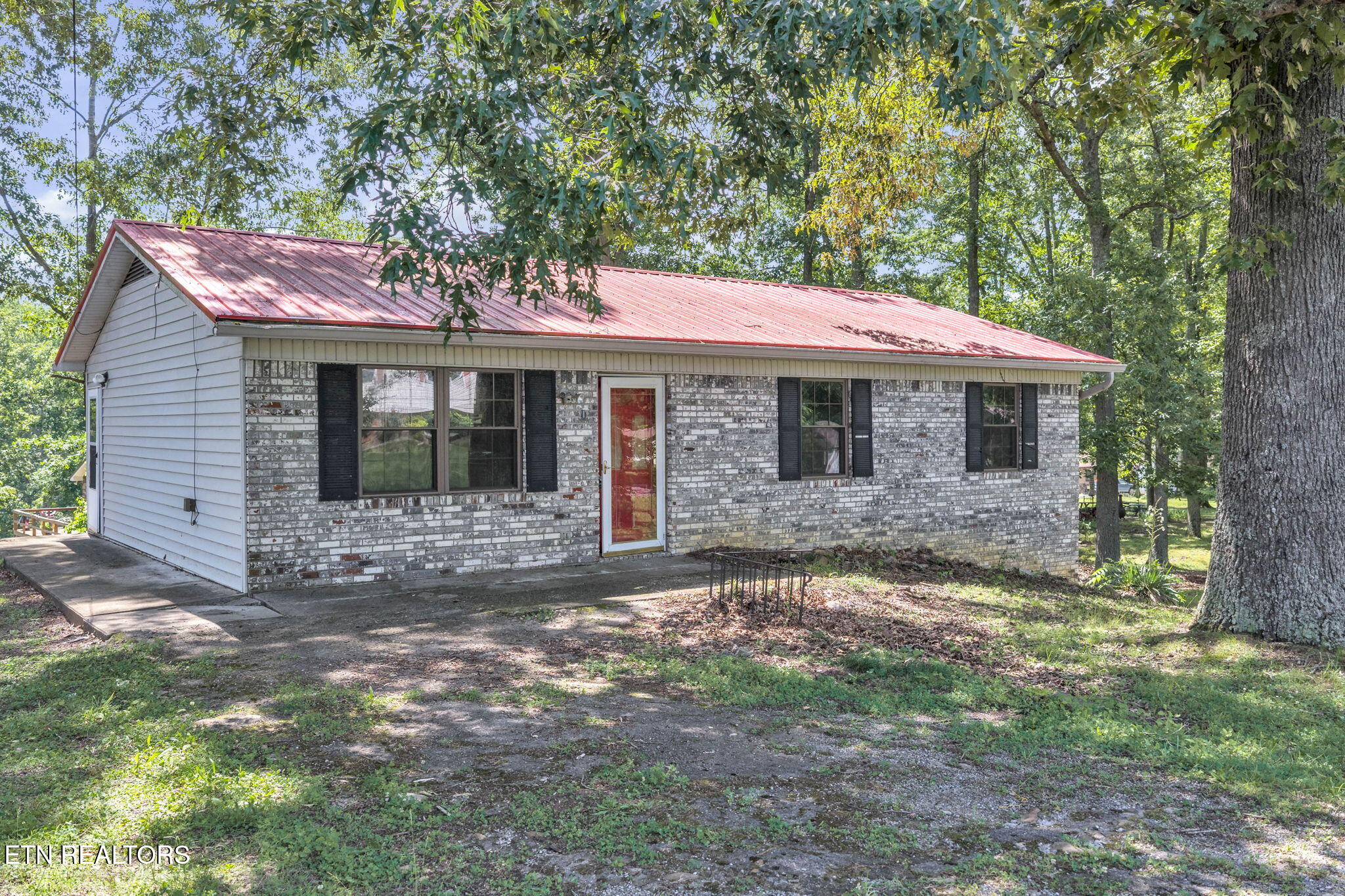322 Idlewild Drive White Pine, TN 37890 - Photo 3 of 22 1-web-or-mls-Idlewild--6