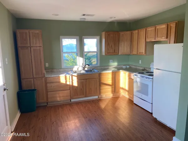 $950 | 1011 Latiolais Road, St. Martinville, LA 70582