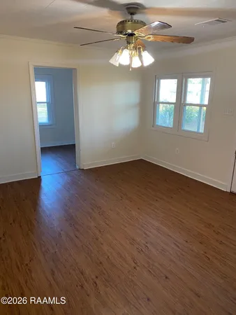 $950 | 1011 Latiolais Road, St. Martinville, LA 70582