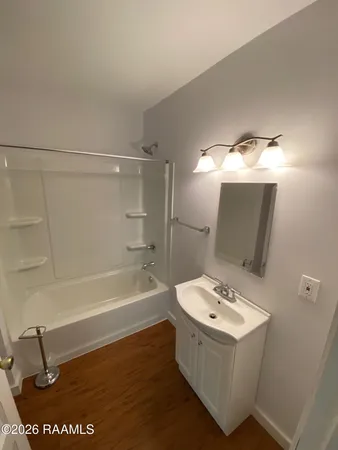 $950 | 1011 Latiolais Road, St. Martinville, LA 70582