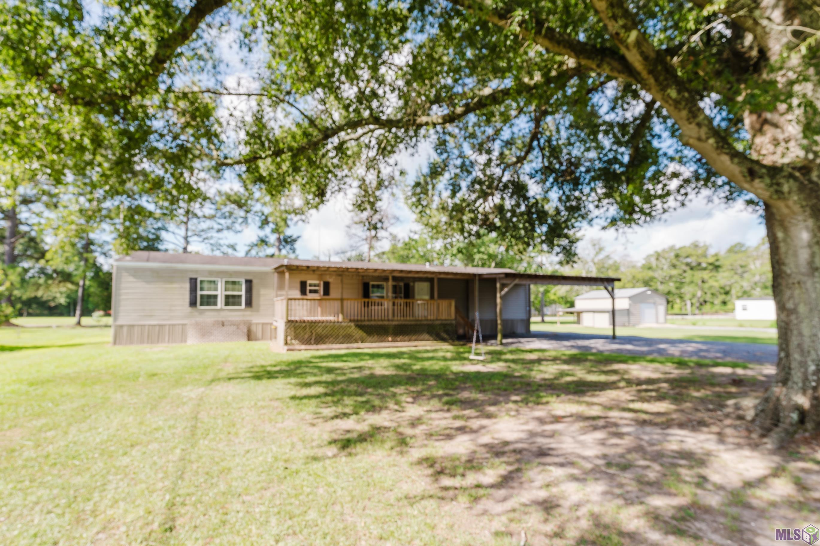 44045 Lebeau Road St. Amant, LA 70774 - Photo 4 of 27 Gallery Image 4