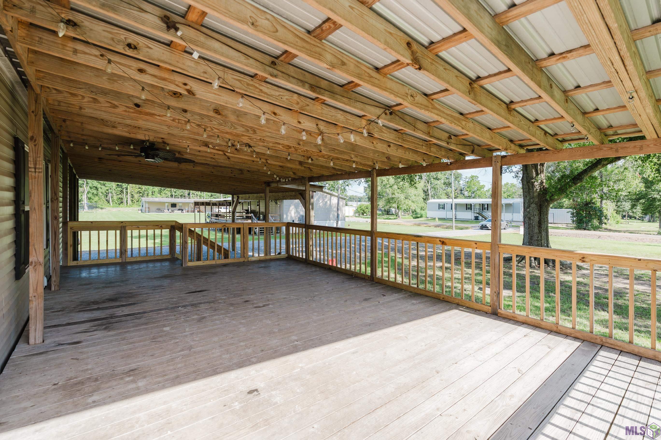 44045 Lebeau Road St. Amant, LA 70774 - Photo 8 of 27 Gallery Image 8