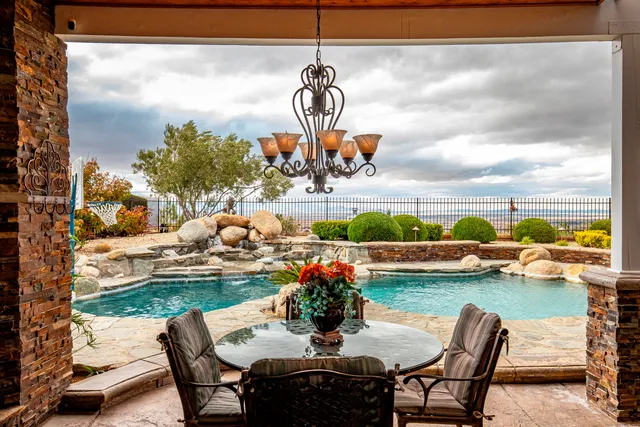 $929,000 | 6723 Sycamore Lane, Palmdale, CA 93551