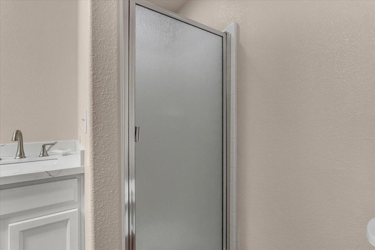 775 Stonebriar Trail Redding, CA 96003 - Photo 29 of 42 Walk-In Shower
