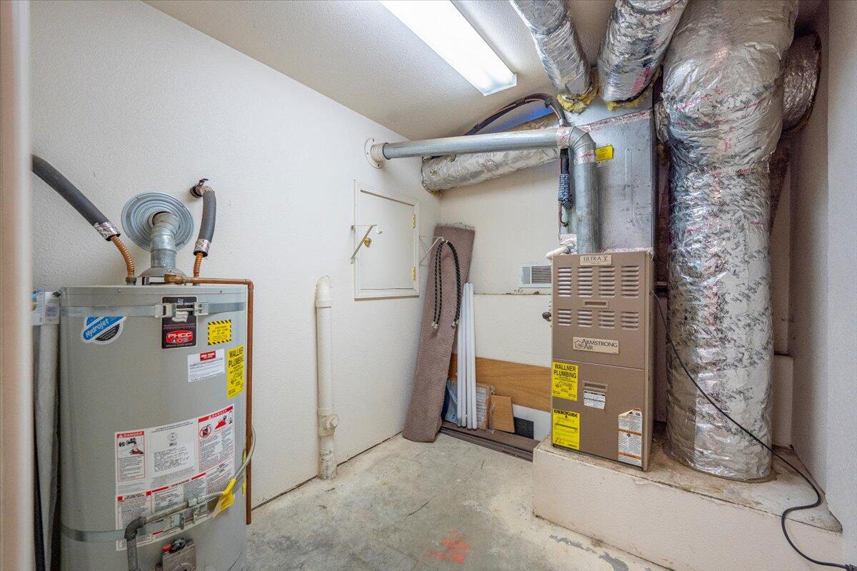 775 Stonebriar Trail Redding, CA 96003 - Photo 30 of 42 Storage Room