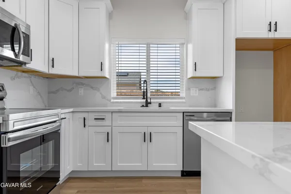 $349,900 | 21651 Karen Place, California City, CA 93505