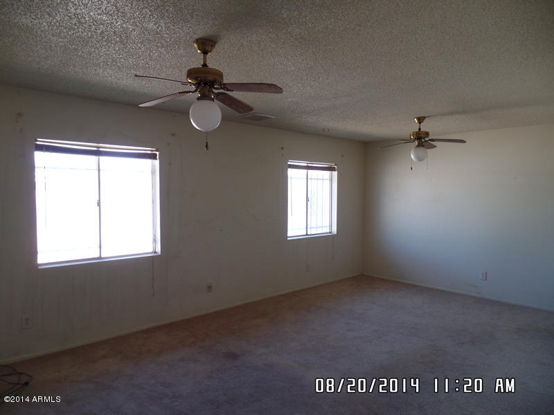 5940 West Osborn Road Phoenix, AZ 85033 - Photo 23 of 27 045
