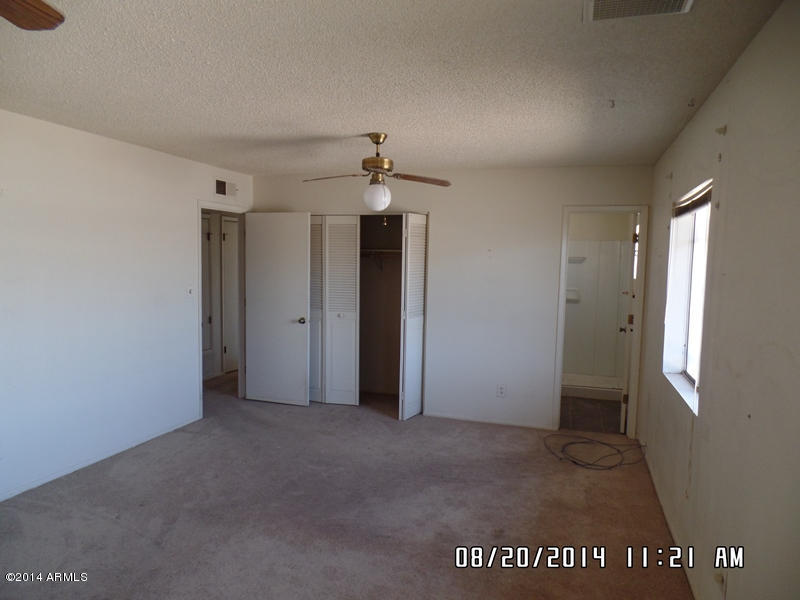 5940 West Osborn Road Phoenix, AZ 85033 - Photo 25 of 27 047