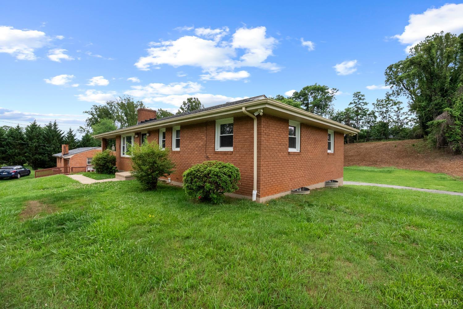 106 Bryant Road Lynchburg, VA 24502 - Photo 12 of 50