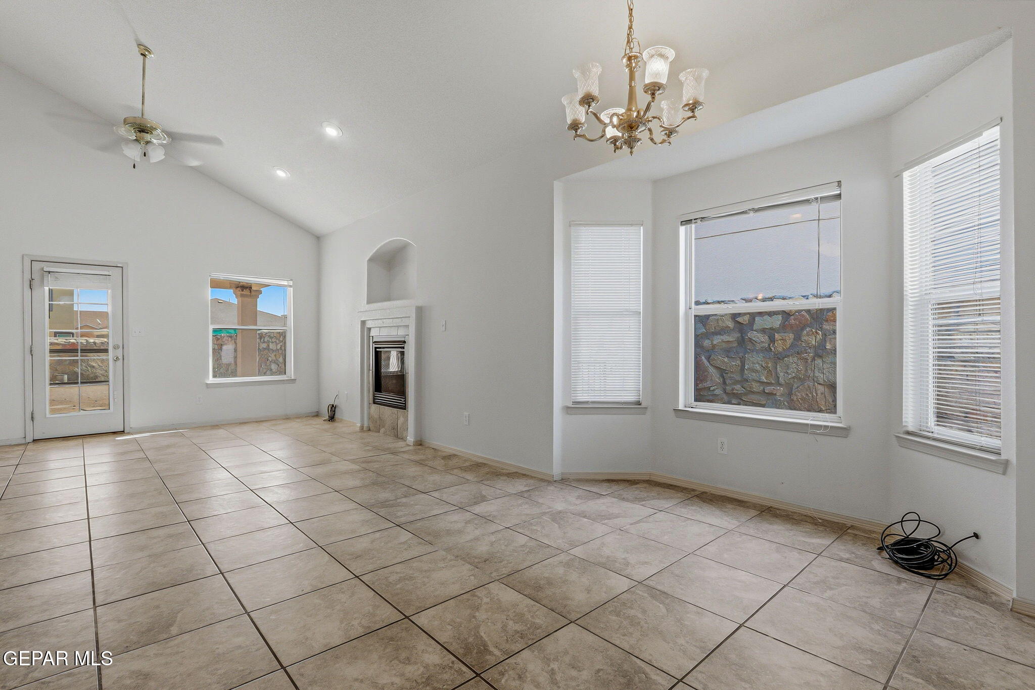 10794 Aaron Street El Paso, TX 79924 - Photo 12 of 43 11-web-or-mls-IMG_0071