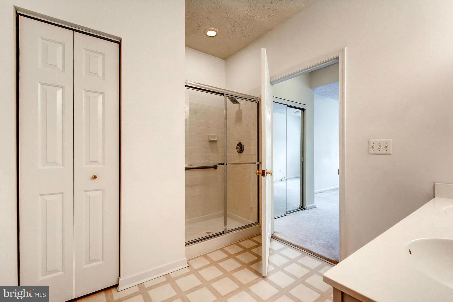 9613 Haven Farm Road, Unit D Perry Hall, MD 21128 - Photo 20 of 28 Bath (Master)