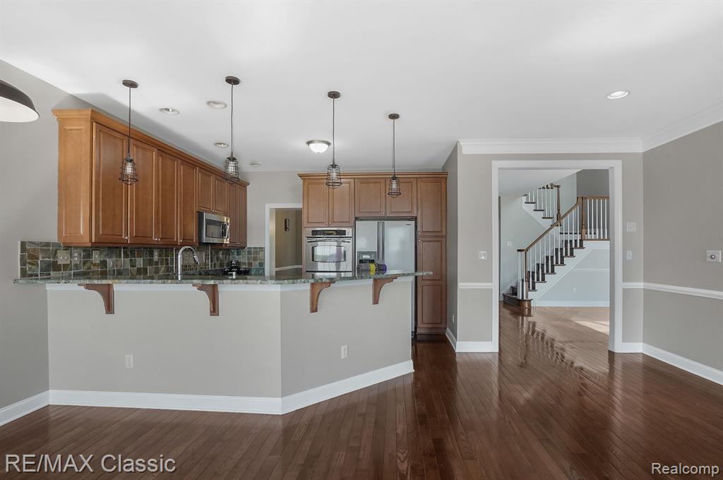 24825 Reeds Pointe Drive Novi, MI 48374 - Photo 17 of 56