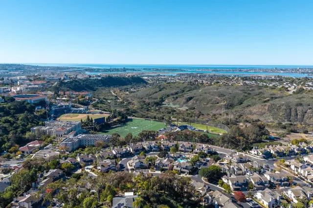 $1,149,000 | 6327 Caminito Del Cervato, San Diego, CA 92111