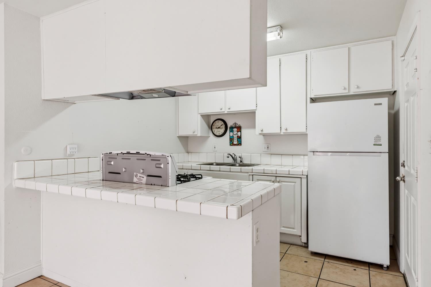 2644 San Ignacio Avenue Modesto, CA 95354 - Photo 11 of 29