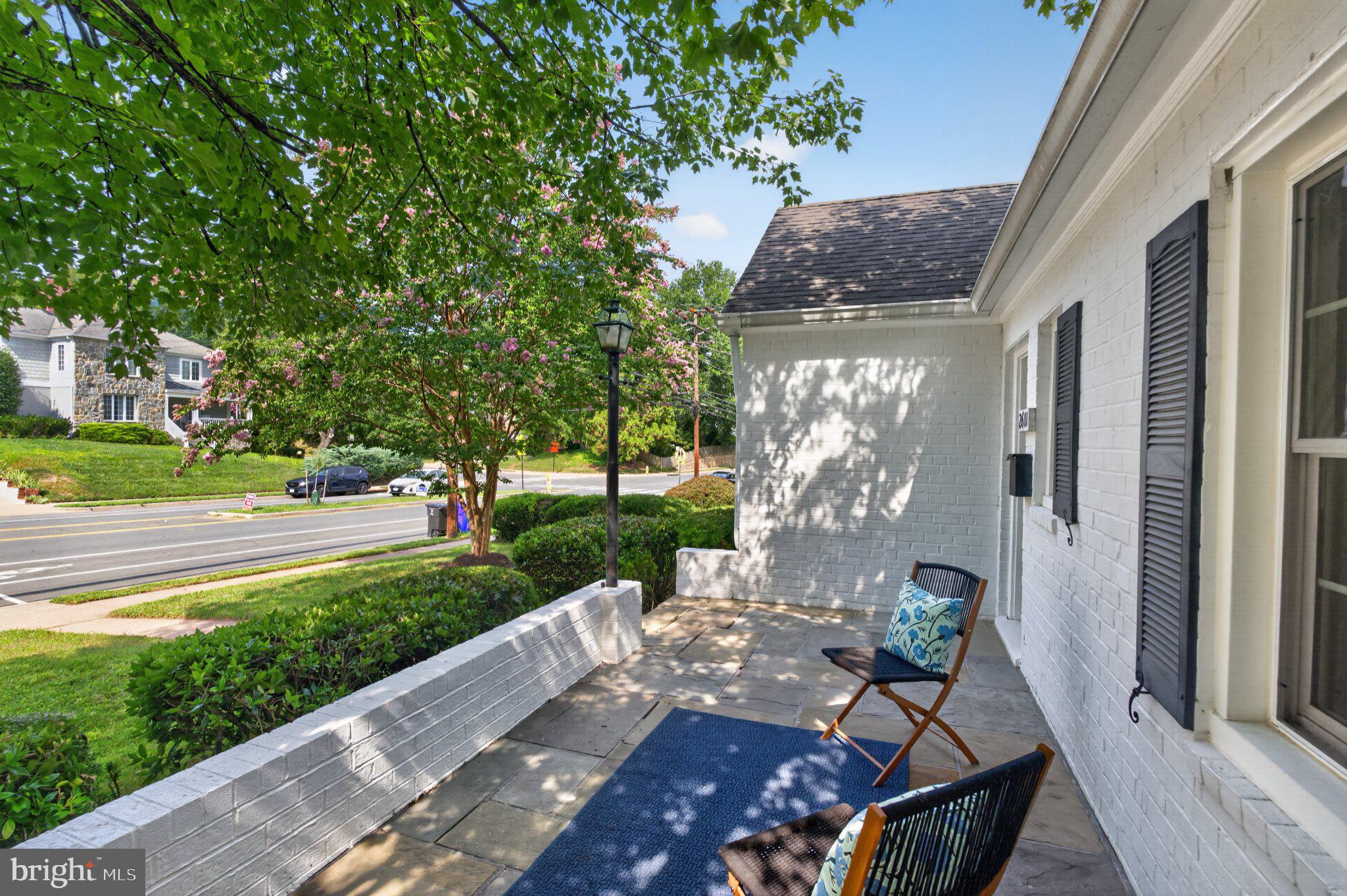 2601 Military Road Arlington, VA 22207 - Photo 7 of 119 Picture Perfect Spot to Enjoy Morning Coffee!