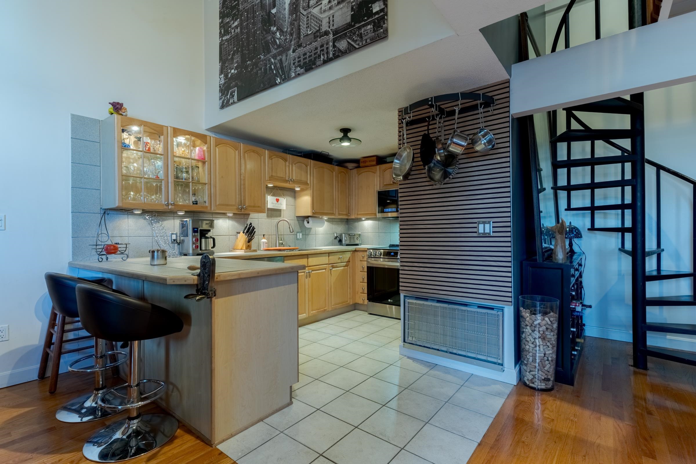 609 State Street, Unit 7 Portsmouth, NH 03801 - Photo 14 of 33