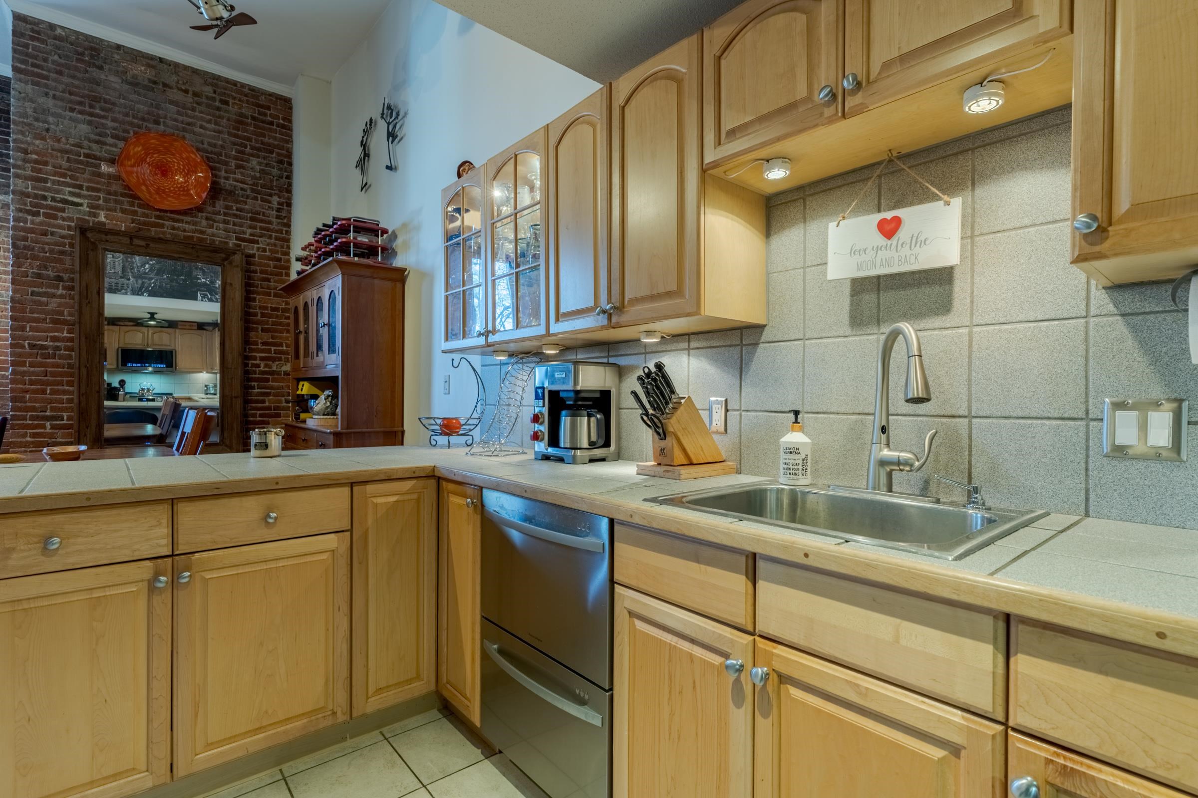 609 State Street, Unit 7 Portsmouth, NH 03801 - Photo 19 of 33