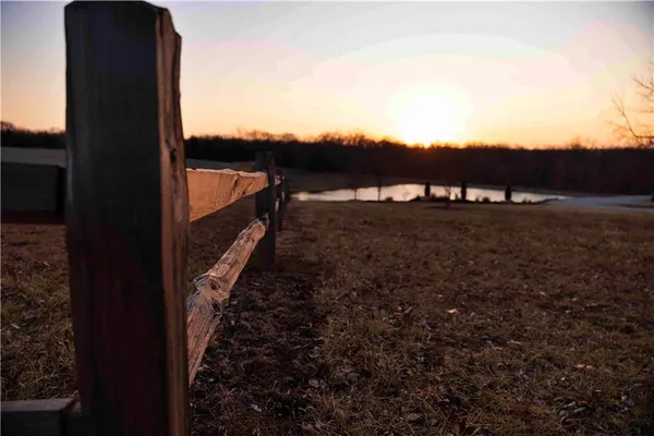$10,000 | 21195 Edgerton Junction Road, Dearborn, MO 64439